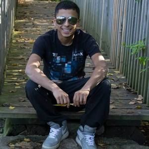 Meet your Posher, Adam